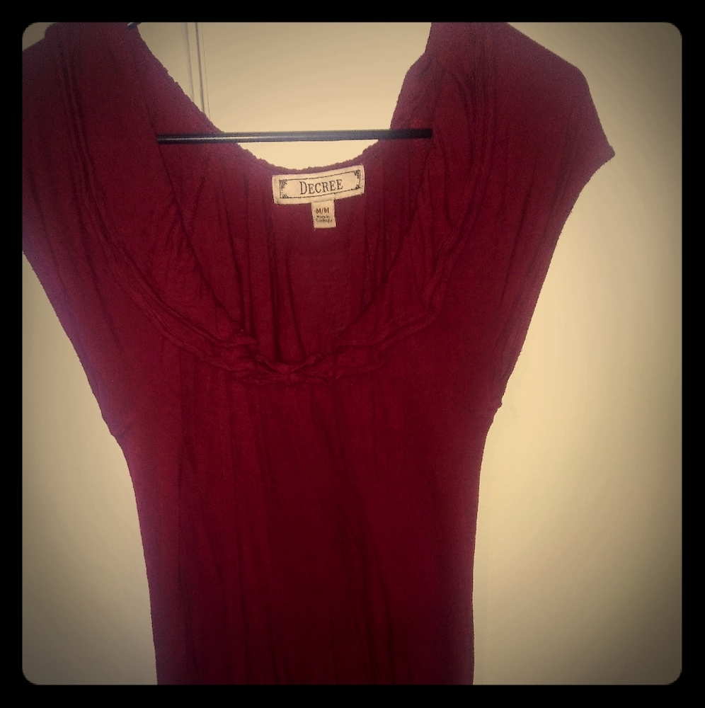 Red Scoop Neck Tunic With Frilly Collar